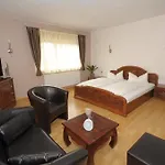 Stadt Hotel 3*