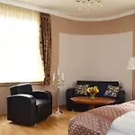Hotel Stadt 3*