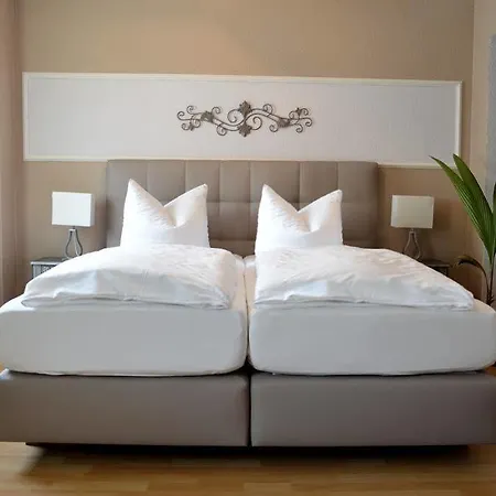 Hotel Stadt 3*