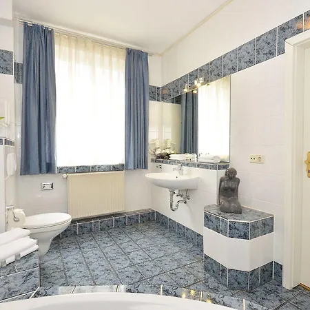 Stadt فندق بريمين